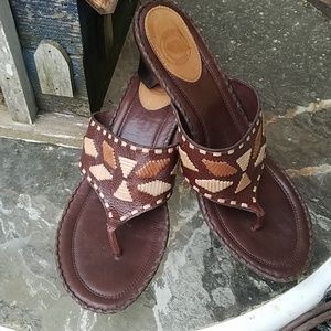 Nurture Sandals 8 1/2 m